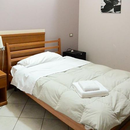 Albergo Meuble Abatjour Mântua Exterior foto